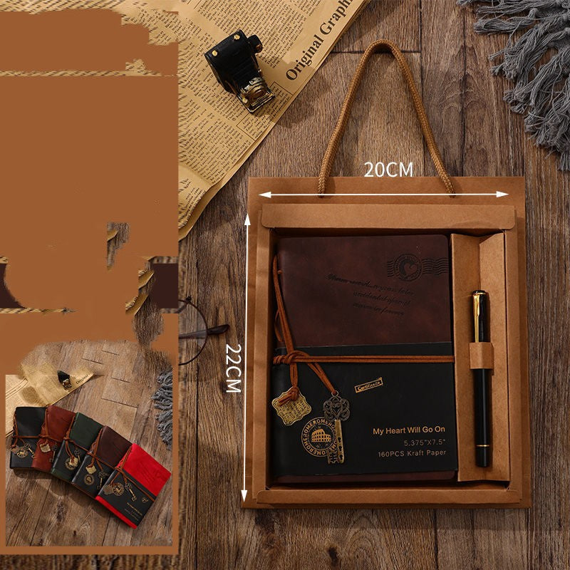 Traveler's Notebook + Pen Gift Box Set